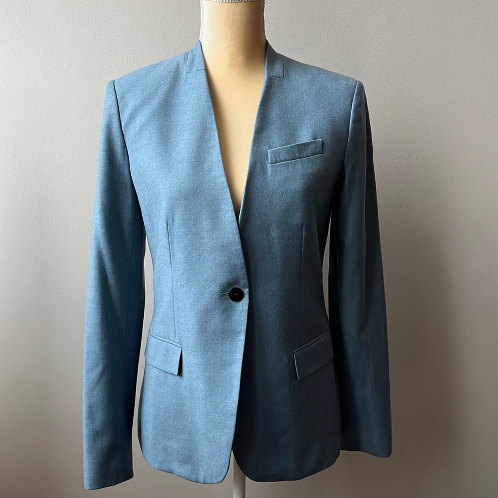 NWT Theory Blue Wool Pantsuit, Pale Capri Melange, Size 6 Jacket, Sz 4 Trousers